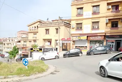 Dr .W .F DAHAL eps LAOUAR Ophtalmologue